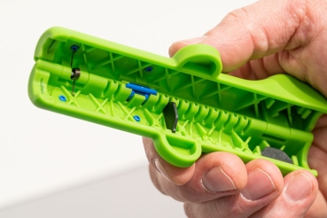 WEICON TOOLS Rundkabel-Stripper No. 13 Green Line, Nachhaltige Rohstoffe, Entmanteler für Rund- und Feuchtraumkabel von 6 - 13 mm Ø